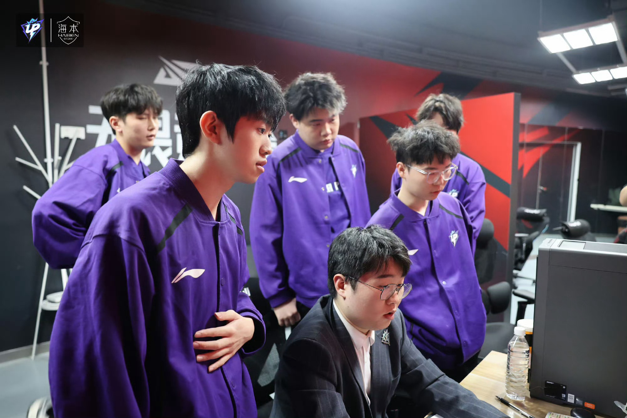 赛地聚焦：亚冠赛前热度飙升，马赛复出首秀，球迷炸锅，资深球员宣示担当的简单介绍